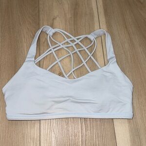Lululemon 🍋 Free To Be Wild Bra